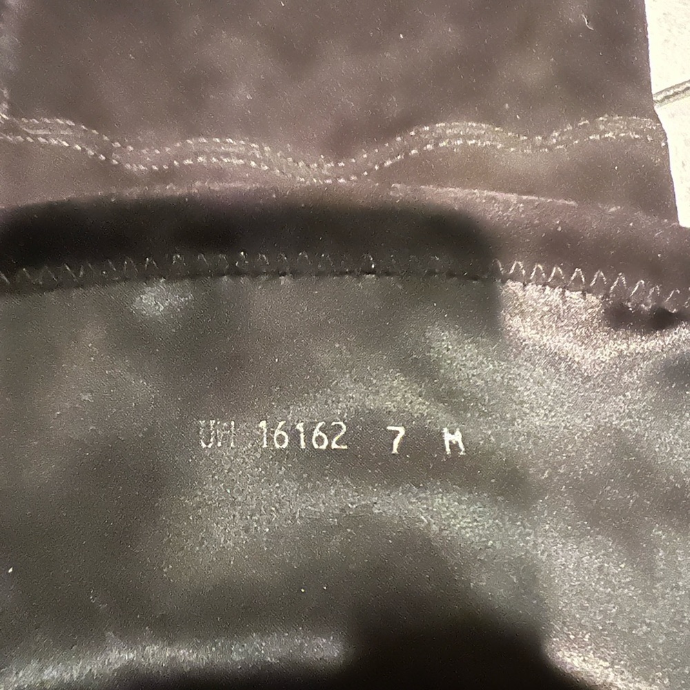 Stuart weitzman boots - Picture 3 of 7